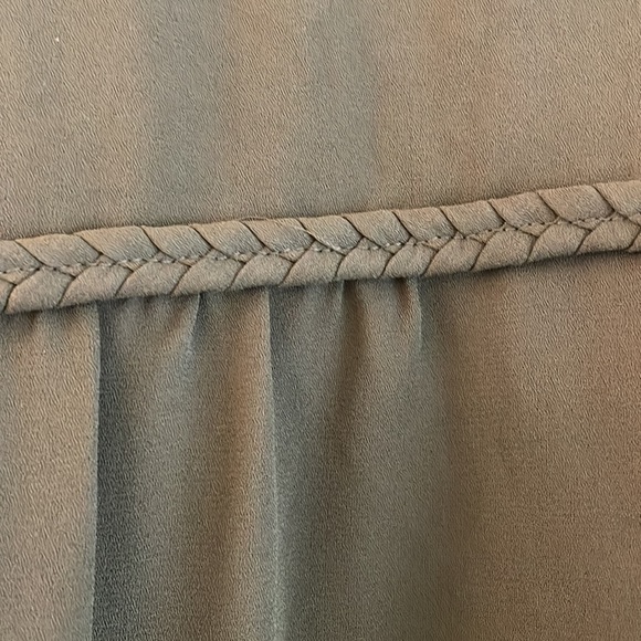 NWOT Banana Republic olive blouse - Picture 4 of 6